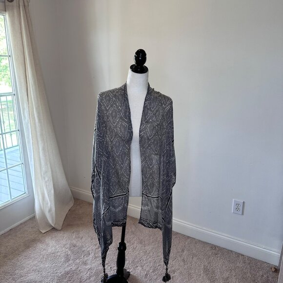 Gray Boho Geometric Kimono Lightweight Sheer Tassel Trim Shawl Wrap - Picture 5 of 15